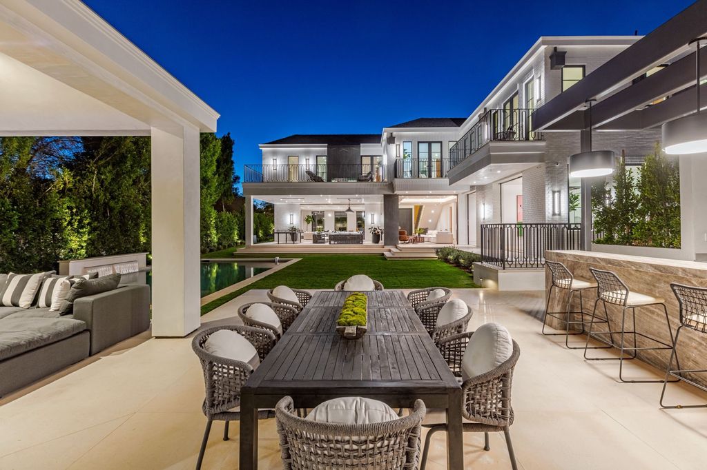 The Ultimate Entertainers Dream Home in Beverly Hills is a brand new Hamptons-inspired modern estate now available for sale. This home located at 632 N Palm Dr, Beverly Hills, California; offering 7 bedrooms and 12 bathrooms with over 13,500 square feet of living spaces.