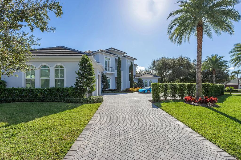 This 3500000 West Palm Beach House Will Truly Amaze You With Impressive Finishes 19 