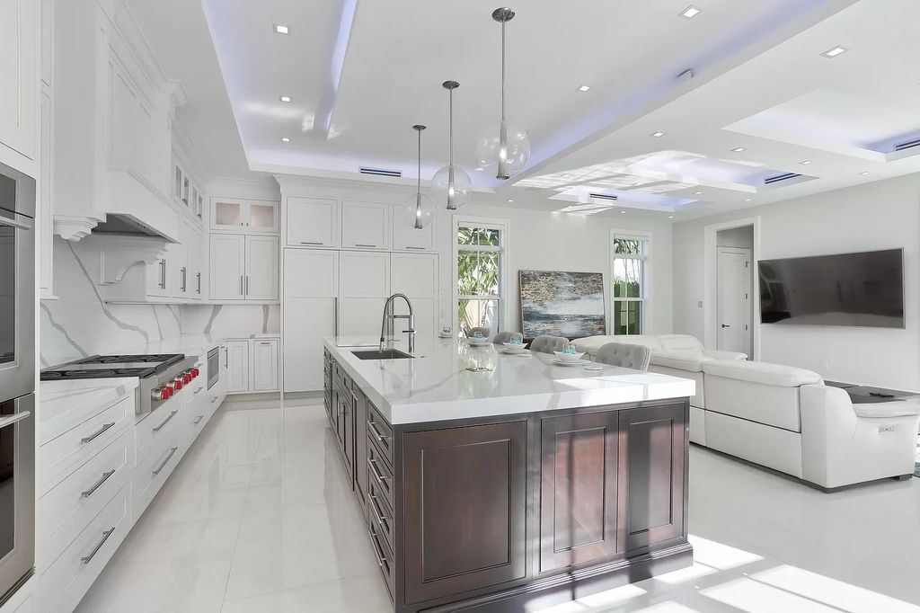 $3,500,000 West Palm Beach House Amazes you with Impressive Finishes