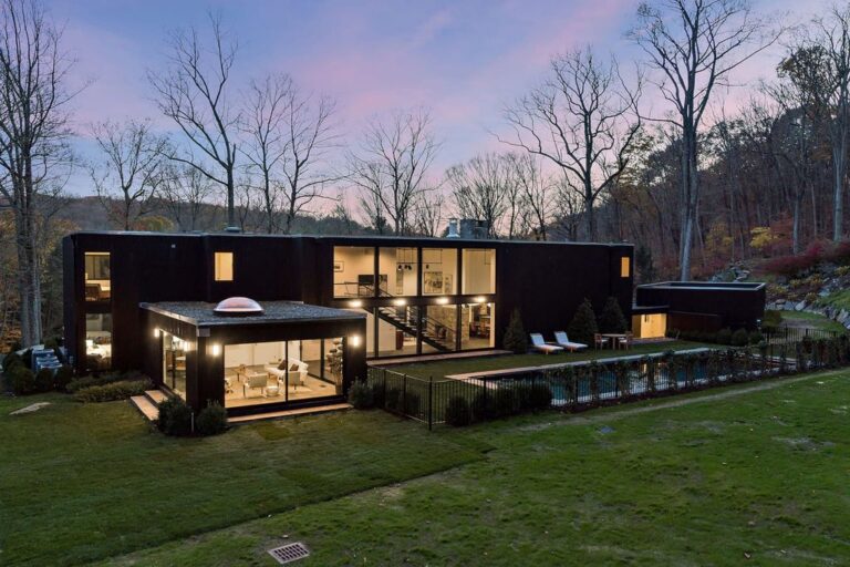 This $4,000,000 Iconic Contemporary Home in Bedford Features Majestic Views