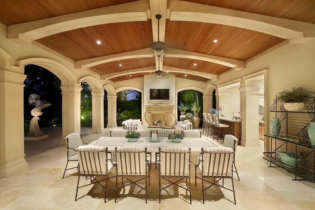 This-9995000-Custom-Home-in-Florida-has-Exceptional-Views-and-More-15