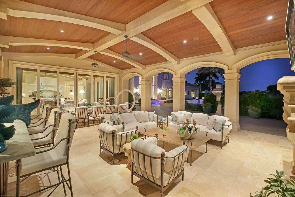 This-9995000-Custom-Home-in-Florida-has-Exceptional-Views-and-More-33