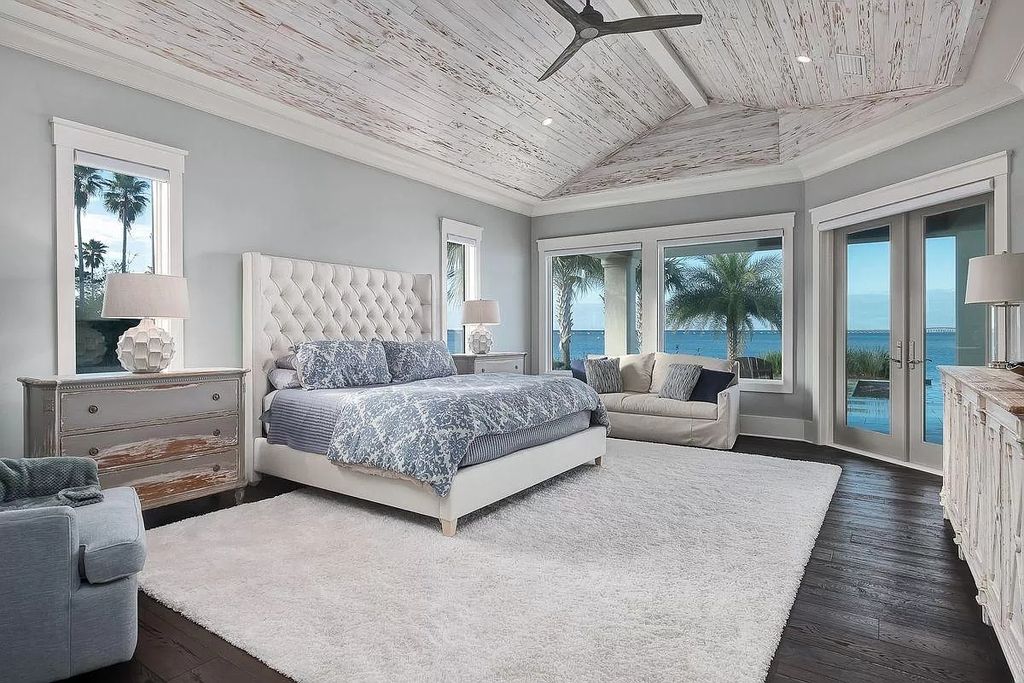 Thoughtfully-Designed-Florida-Retreat-in-Destin-Asking-for-4999000-2