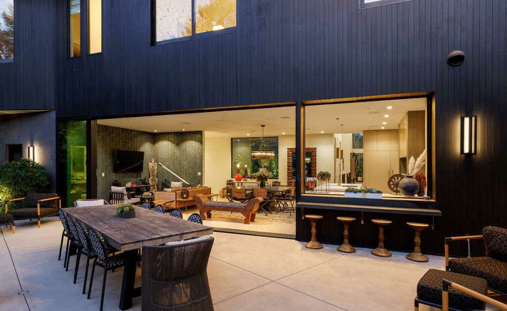 Zen-inspired-Contemporary-Hollywood-Hills-Home-Backs-the-Market-for-14450000-13