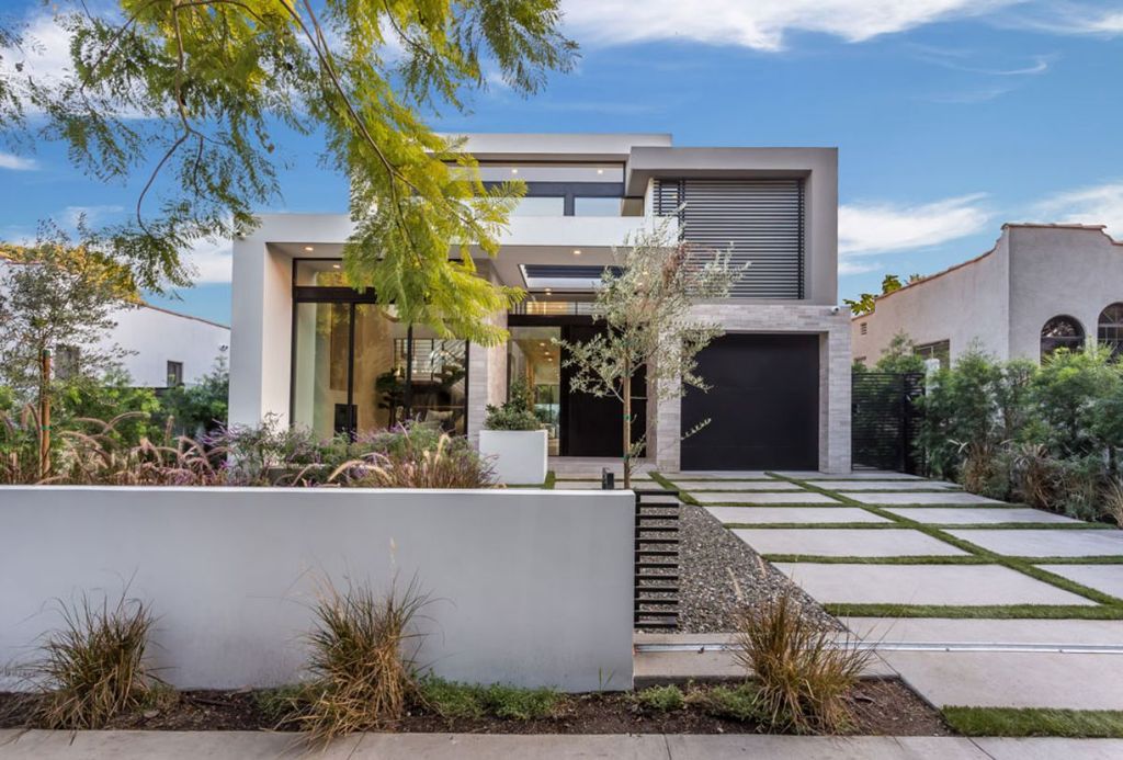  Convenient Modern Masterpiece in the heart of West Hollywood, California