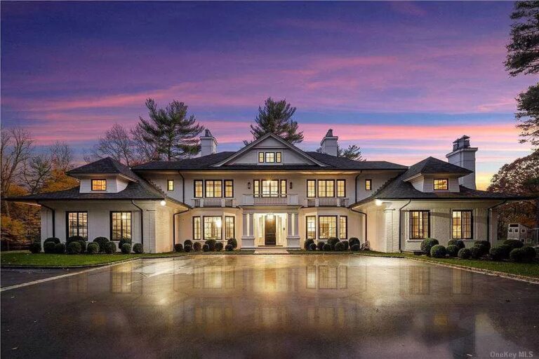 A $9,995,000 Sophisticated New York Estate in Old Westbury is A Livable Work of Art