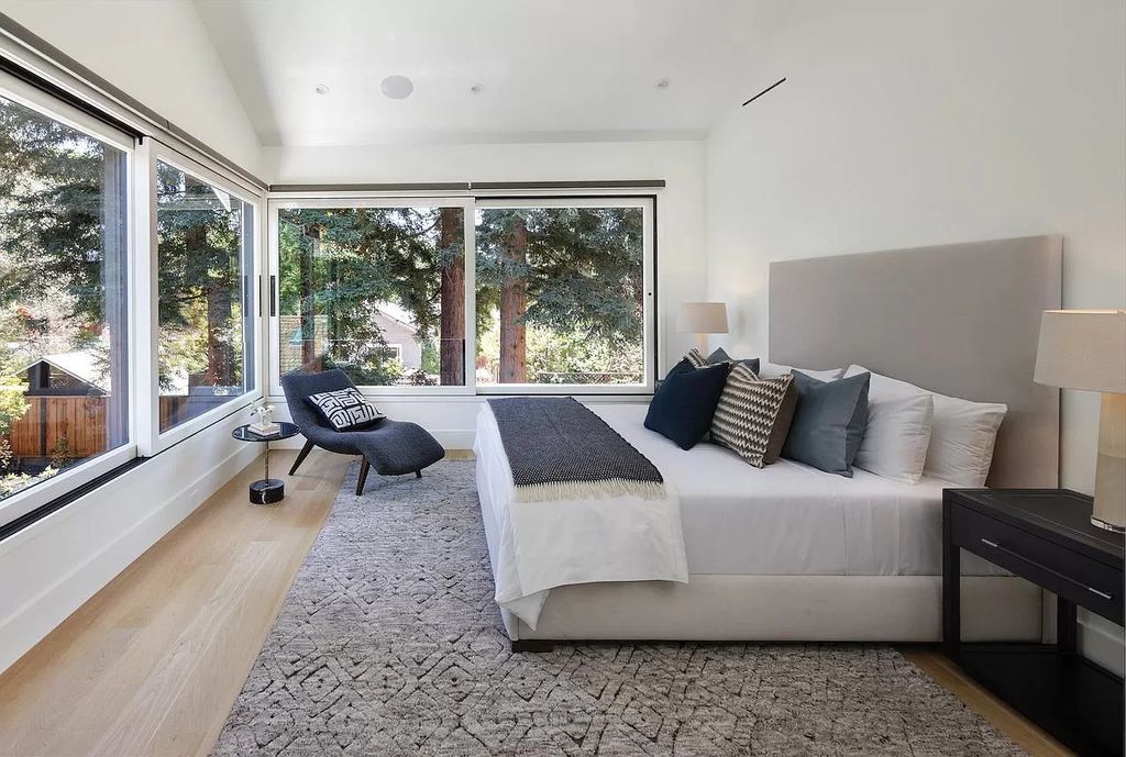 A-Dramatically-Expanded-Home-in-Palo-Alto-with-Modern-Design-listed-for-14000000-23