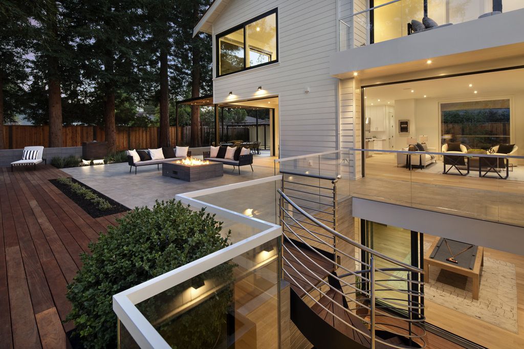 The Home in Palo Alto is a magnificent masterpiece with stunning modern design that maximizes the interplay of light home now available for sale. This home located at 1432 Webster St, Palo Alto, California; offering 5 bedrooms and 6 bathrooms with over 6,700 square feet of living spaces.