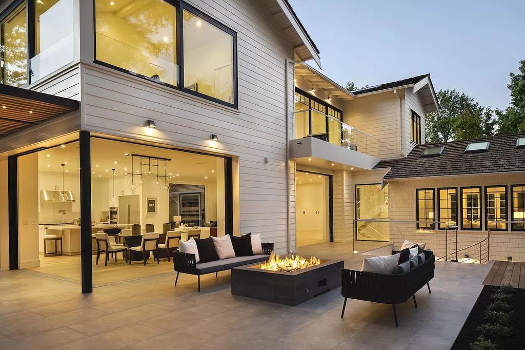 The Home in Palo Alto is a magnificent masterpiece with stunning modern design that maximizes the interplay of light home now available for sale. This home located at 1432 Webster St, Palo Alto, California; offering 5 bedrooms and 6 bathrooms with over 6,700 square feet of living spaces.