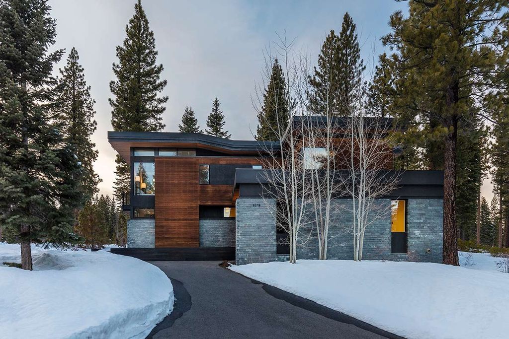 The Martis Camp Home is simultaneously airy and wide open while also being peaceful and private now available for sale. This home located at 8378 Thunderbird Cir, Truckee, California; offering 5 bedrooms and 4 bathrooms with over 3,200 square feet of living spaces.