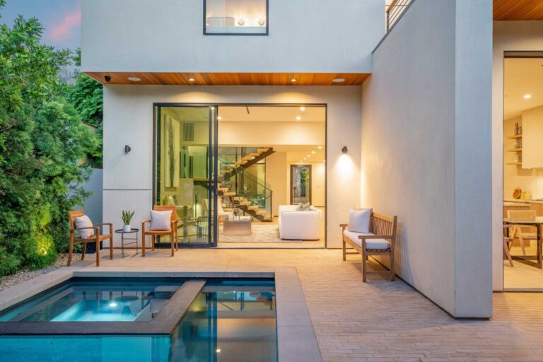A Modern Architectural Home in West Hollywood West Sells for 5,450,000