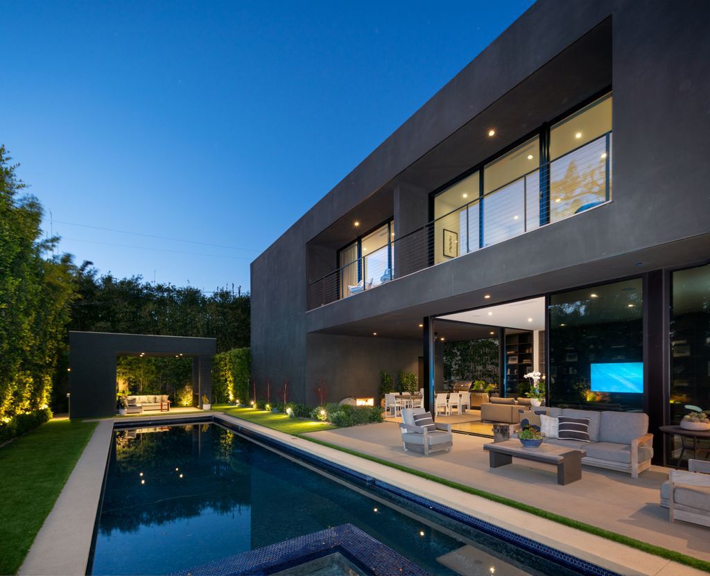 An-Exceptional-Marmol-Radziner-designed-Home-in-Venice-listed-for-5750000-2