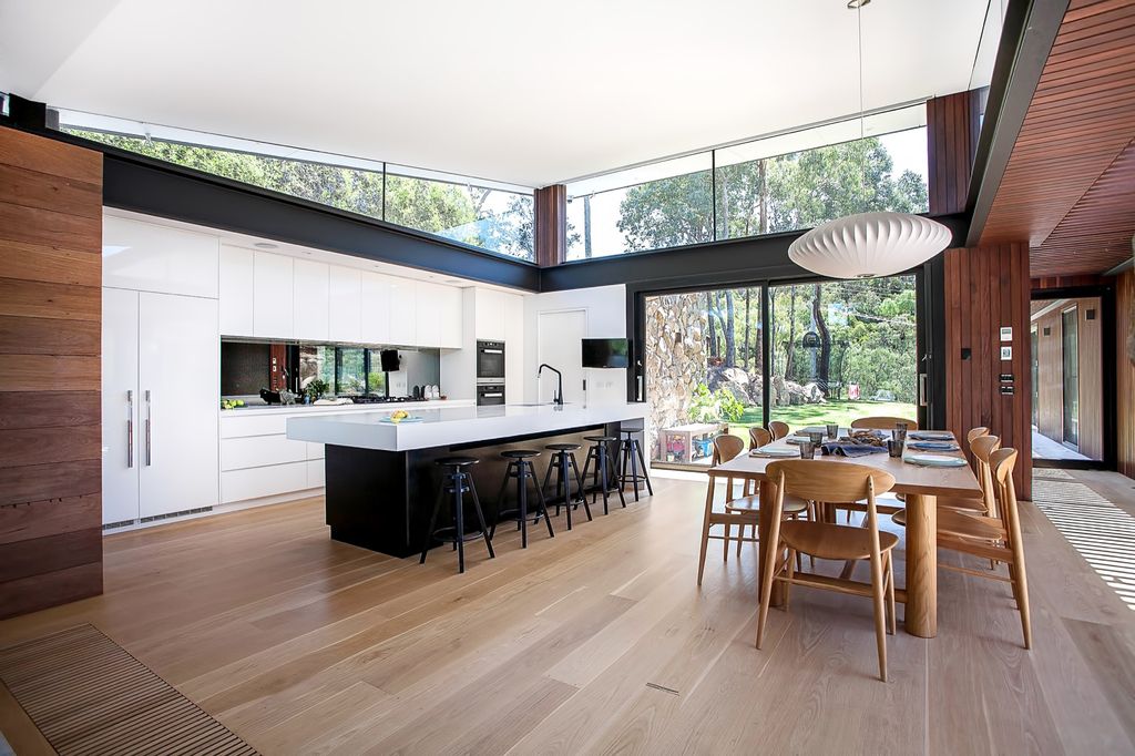 Elegant-Design-of-Warrandyte-House-12