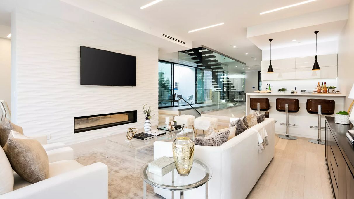 Exceptional-Contemporary-Estate-in-Beverly-Hills-California-1