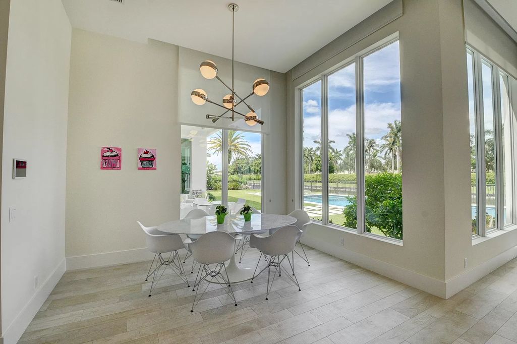 Exquisite House in Boca Raton with over 9.000 Square feet of living space