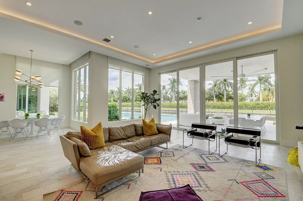 Exquisite House in Boca Raton with over 9.000 Square feet of living space