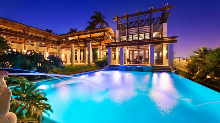 Extraordinary Dream Residence in Miami Beach, Florida