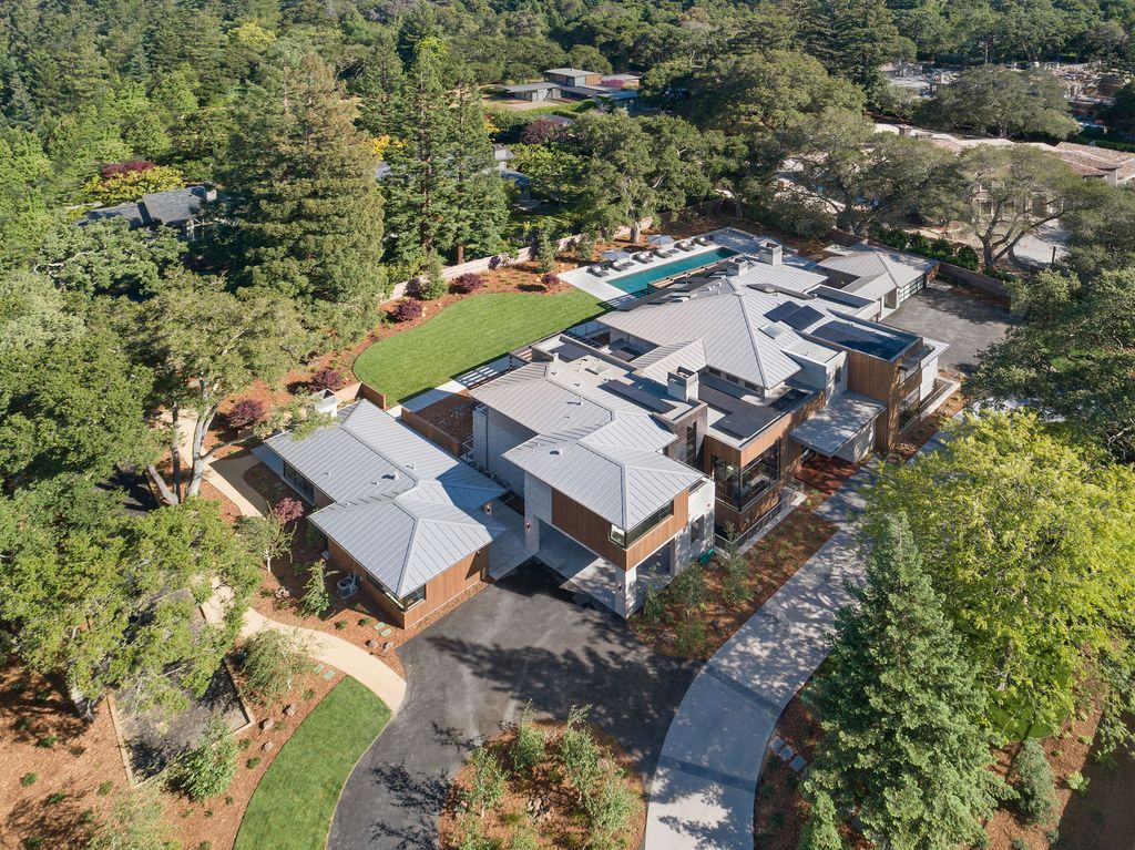 Extraordinary-Modern-home-in-Atherton-built-by-Owen-Signature-Homes-10