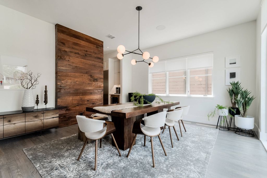 Gorgeous-interiors-of-Lakewood-Modern-Home-by-Urbanology-Designs-12-1