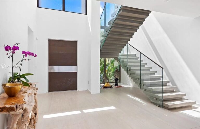 An Incredible New Waterfront Home in Miami Beach Selling for $9,950,000