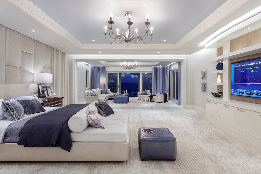 Luxury-contemporary-Villa-Oceano-Azul-by-Marc-Michaels-Interior-Design-14