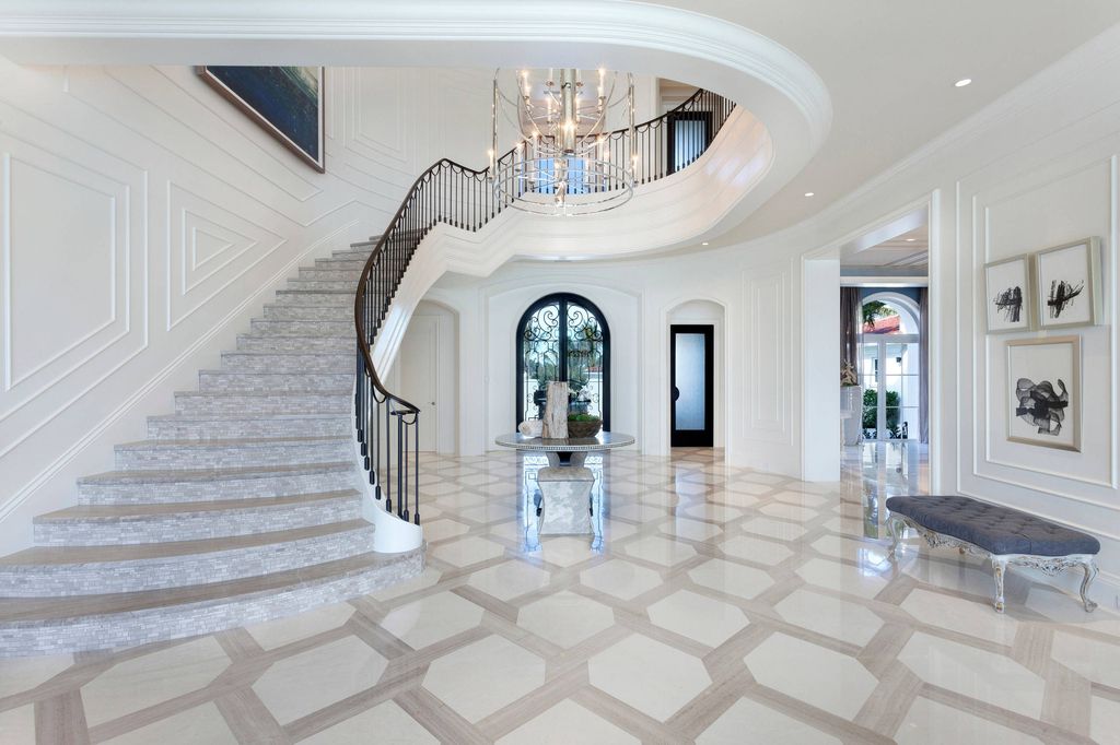 Luxury-contemporary-Villa-Oceano-Azul-by-Marc-Michaels-Interior-Design-16