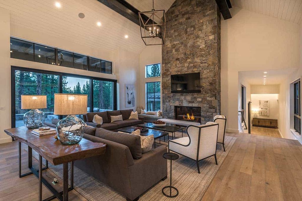 Martis Camp Unique home in Truckee with over 700 square feet of terrace