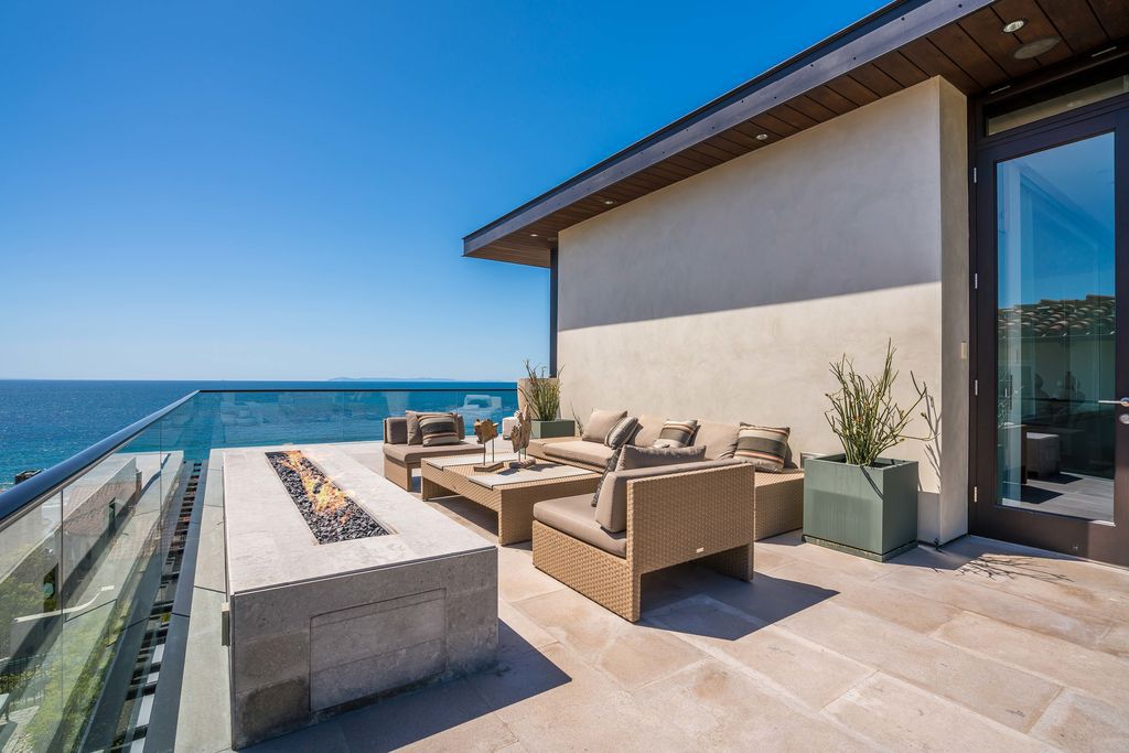 Newly Built Modern House in Dana Point with over stunning views