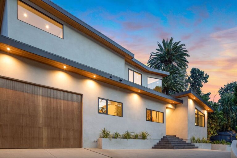 Sensational Living in A $4,250,000 Newly Completed Beverly Hills Home