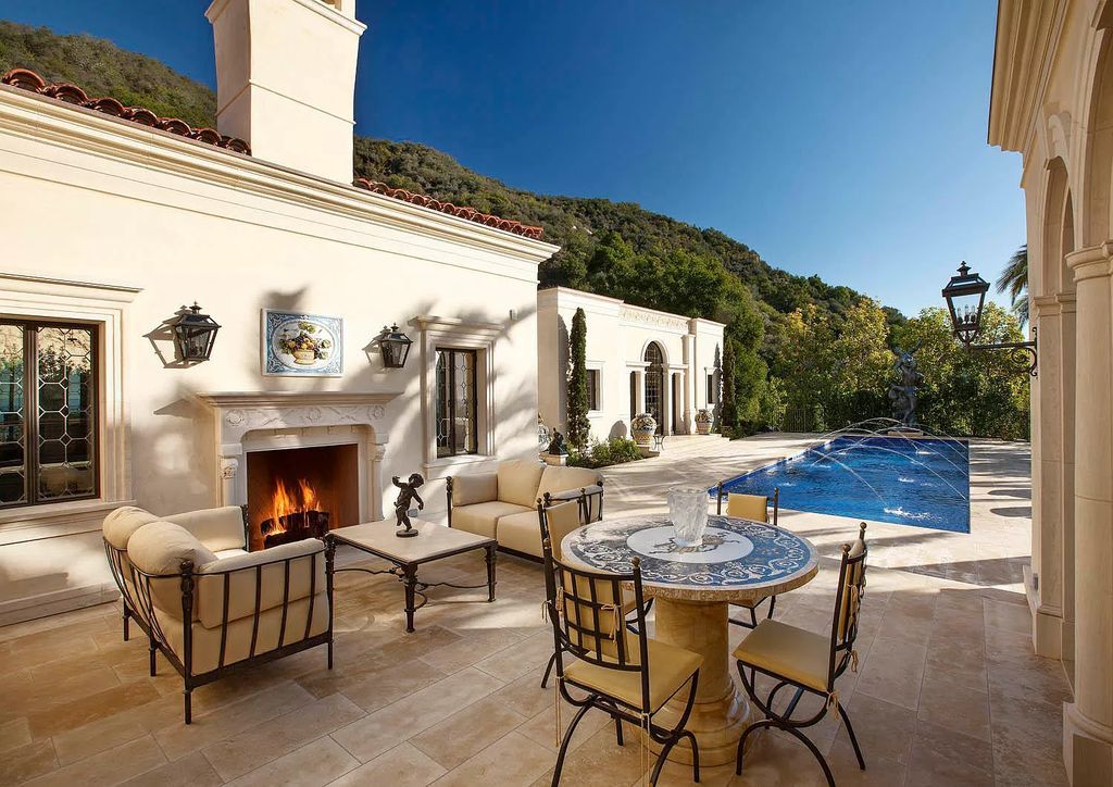 The-Finest-Villa-in-Montecito-with-Sweeping-ocean-views-sells-21500000-5