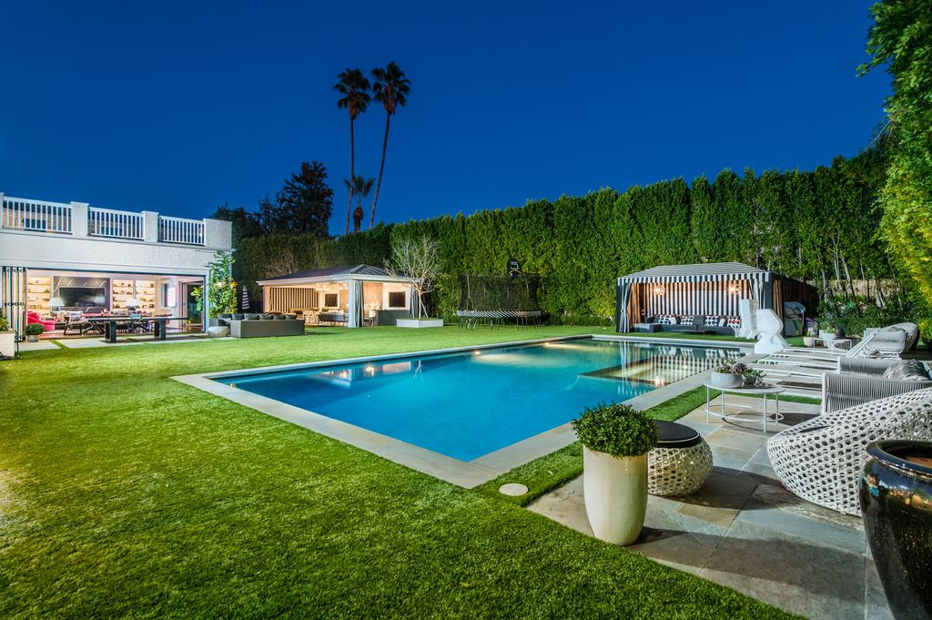 A $11,495,000 Encino Estate offers the Quintessential California Living