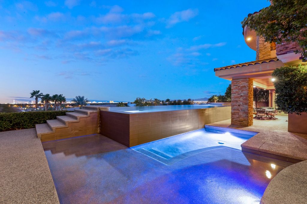 This-4900000-Spanish-Hills-Estates-Home-in-Las-Vegas-offers-Luxury-Resort-Living-24