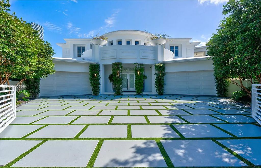 The Golden Beach Home is an impeccable estate set on an impressive 188 foot of pristine water frontage for entertaining now available for sale. This property located at 142 S Is, Golden Beach, Florida; offering 6 bedrooms and 9 bathrooms with over 7,500 square feet of living spaces.