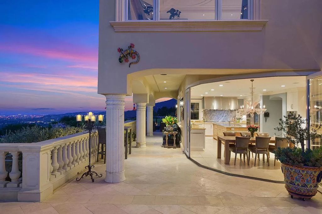 Villa-Amanecer-An-Iconic-Home-in-Los-Gatos-on-Market-for-1450000-9