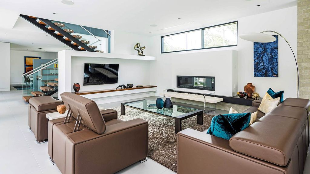 A Modern Smart House's interior ideas