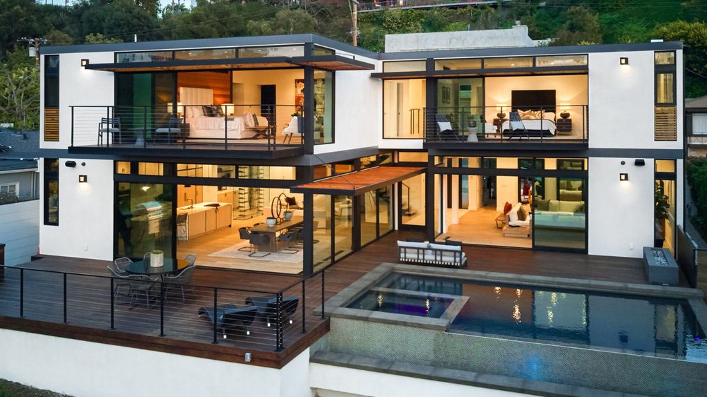 Dramatic Modernist home in California designed by talented Ray Kappe