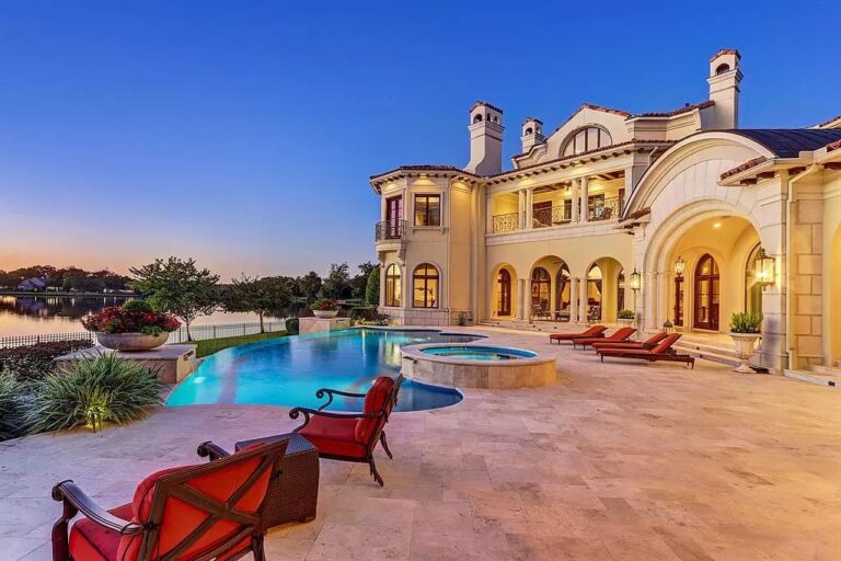 $9,850,000 Exquisite Custom Waterfront Home in Sugar Land with Picturesque Views