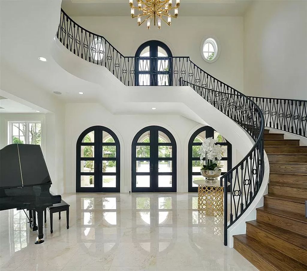A-7995000-Masterfully-Custom-Home-in-Texas-affords-Preston-Hollow-Living-at-Its-Finest-12