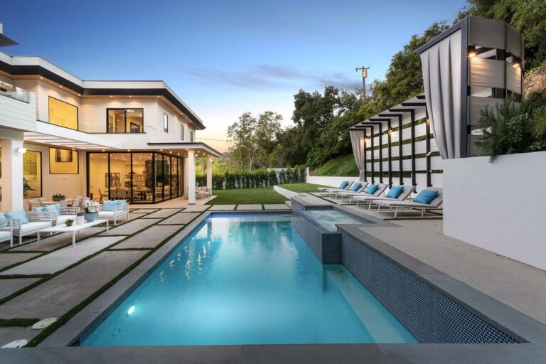 $5,900,000 Magnificent Luxury Home in Encino with Impeccable Design