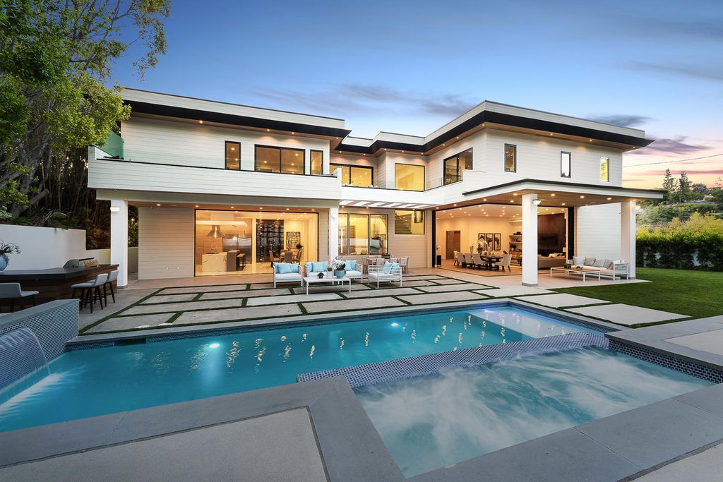 A-Magnificent-Luxury-Home-in-Encino-with-Impeccable-Design-listed-for-5900000-4