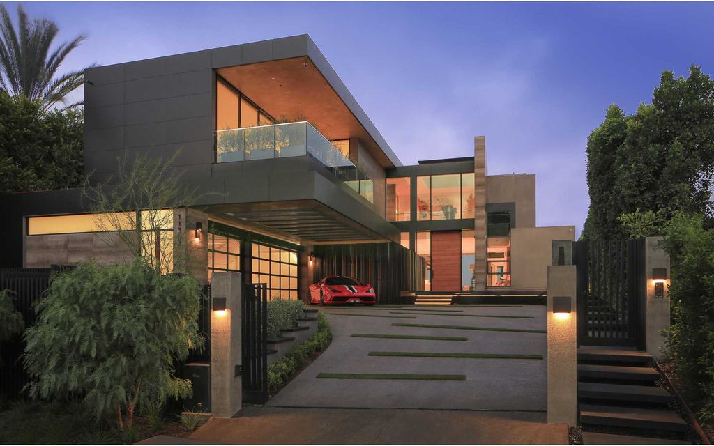 The Dream Home in Los Angeles is an architectural Estate has spectacular city, mountain and ocean views now available for sale. This home located at 11507 Orum Rd, Los Angeles, California; offering 6 bedrooms and 9 bathrooms with over 10,000 square feet of living spaces.