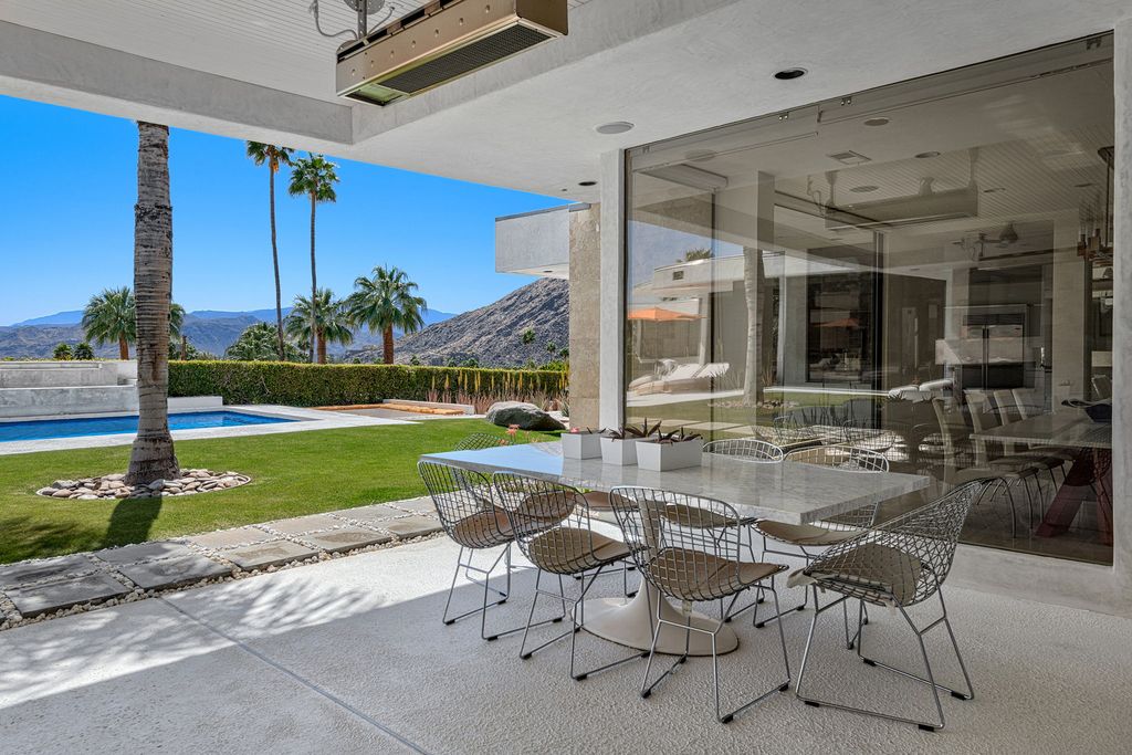 An-Incredible-Palm-Springs-Hills-Modern-Home-listed-for-6900000-16