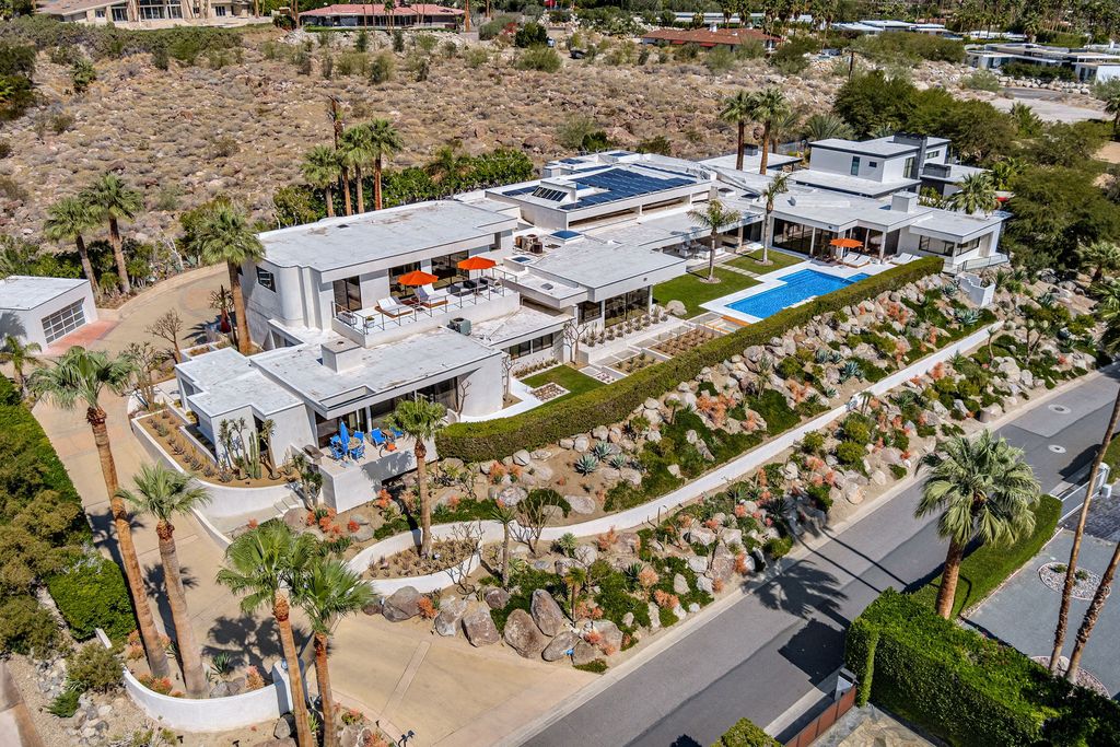 An-Incredible-Palm-Springs-Hills-Modern-Home-listed-for-6900000-19