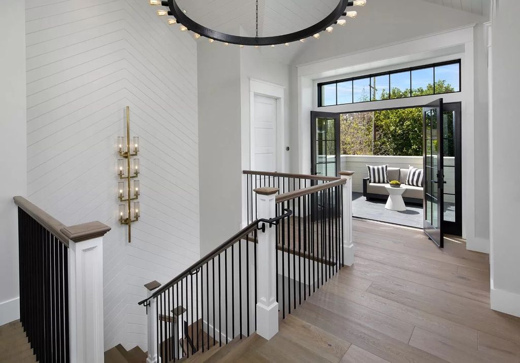 Architecturally-Stunning-New-Construction-Home-in-Palo-Alto-hits-Market-for-20000000-10