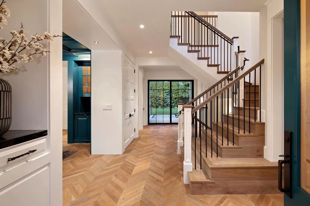 Architecturally-Stunning-New-Construction-Home-in-Palo-Alto-hits-Market-for-20000000-4