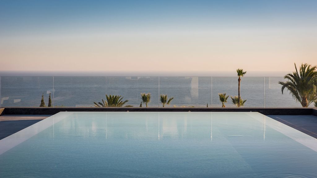 Art-Luxury-Villa-Mozart-with-Stunning-Mediterranean-View-by-Ark-architects-12