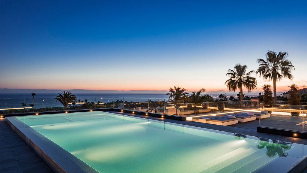 Art-Luxury-Villa-Mozart-with-Stunning-Mediterranean-View-by-Ark-architects-5