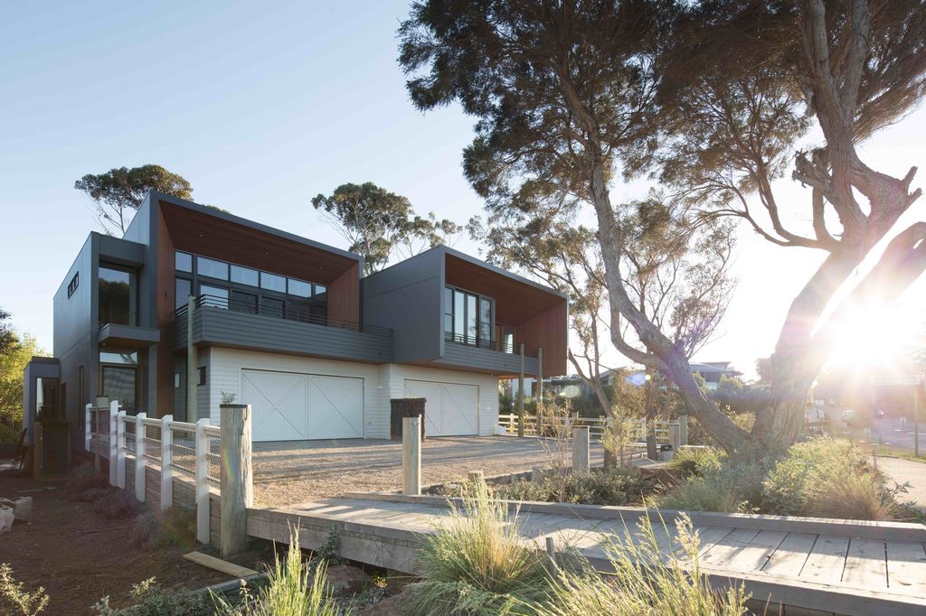 Beautiful-Mornington-Beach-Houses-in-Melbourne-by-Habitech-Systems-12