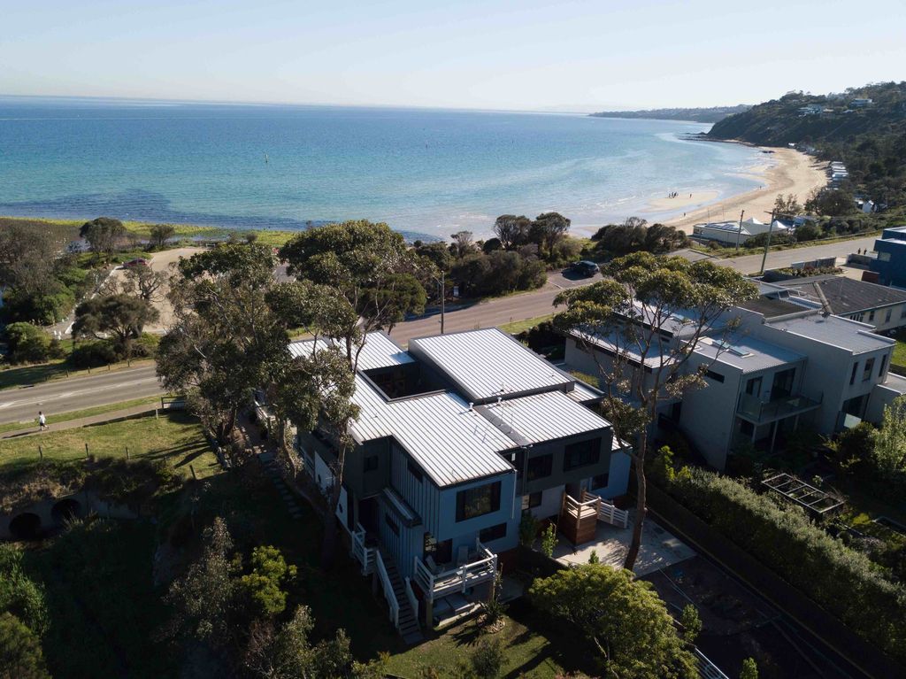Beautiful Mornington Beach Houses in Melbourne by Habitech Systems (19)