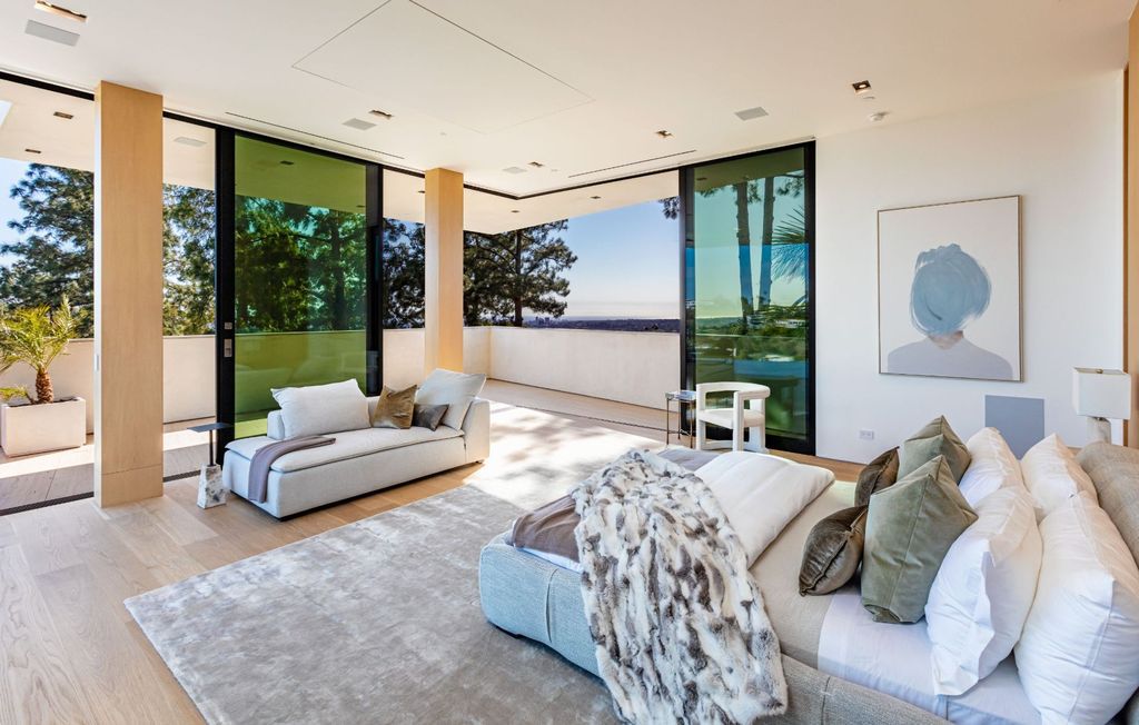 The Beverly Hills Mansion is an organic modern masterpiece set on Located on a picturesque acre featuring automated lifestyle now available for sale. This home located at 1274 Lago Vista Dr, Beverly Hills, California; offering 6 bedrooms and 8 bathrooms with over 13,000 square feet of living spaces.